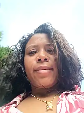 Chat +18 de cindy_damm ao vivo