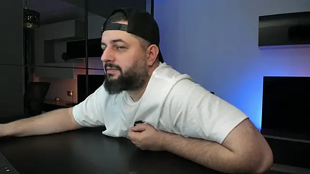 Chat XXX en directo de DravenPeak