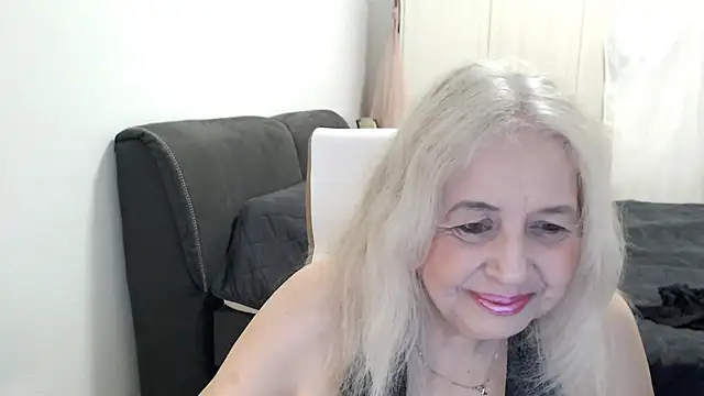 Chat +18 de SusiLifeXXX ao vivo