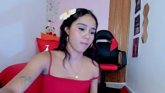 MarianaManzur's Live XXX Chat