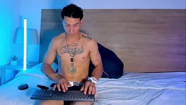 AbaturLopez webcam show