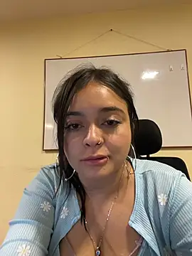 Chat XXX en directo de Emily_Rivers_