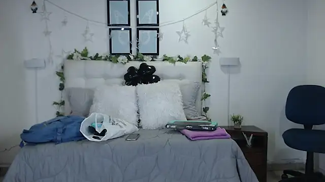 Megan_05_n Live XXX chat