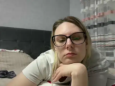 NikexPretty Chat XXX in diretta