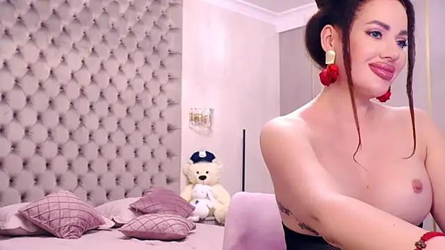 Chat +18 de TianaPosh ao vivo