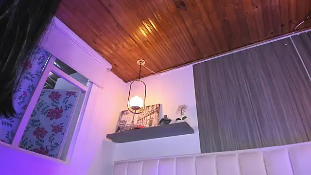 Онлайн чат XXX miel_gomez