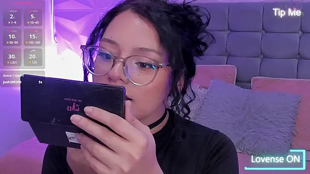 Онлайн чат XXX jenn_cg