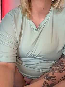 MAXXXTV: онлайн-секс-чат