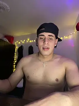 Maximuz1920's Live XXX Chat