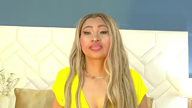 Онлайн чат XXX Kiara_Parker_