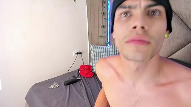 Pertunjukan Kamera Web RomeoBoselli__