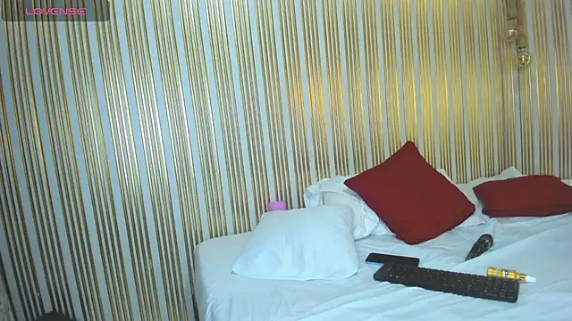 THARAA_MEL's Live XXX Chat