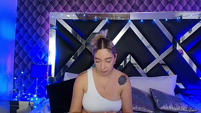 victoriaa_lee_'s Live XXX Chat