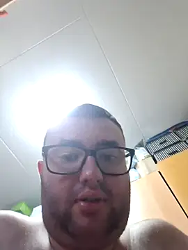 Javier_bear Webcam show