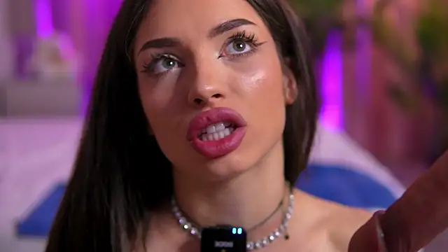 Živý XXX chat LalaRoze