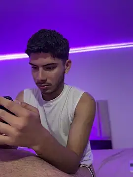 ApoloGray__ Webcamshow