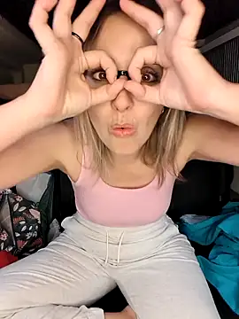 Jade_Emeraud: вебкам-шоу