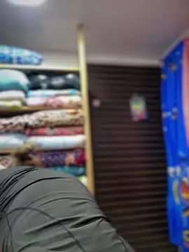 VIOLETA-25_ Pertunjukan Webcam