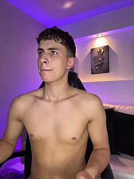 Show de AdrianRinaldi na webcam