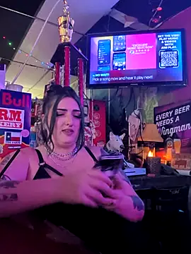 ImKatMeow ওয়েব  ক্যাম শো