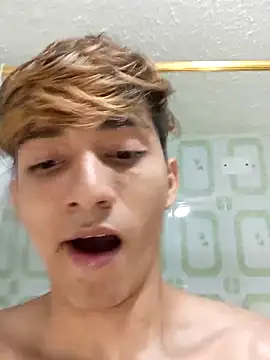 Chat XXX en directo de Andy_Kein