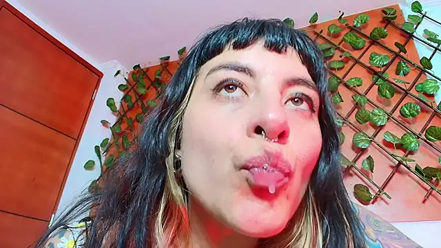 Naughty_Kittenm: онлайн-секс-чат