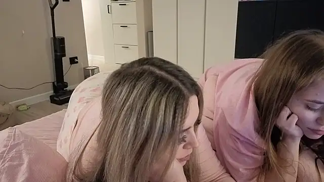 DextralCrew লাইভ XXX চ্যাট