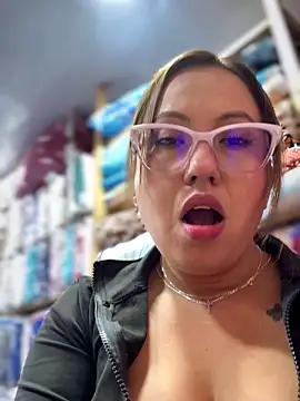 VIOLETA-25_ Live XXX-chat