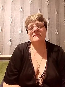 ElzaJewel: онлайн-секс-чат