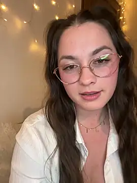 liloush__ – Naživo XXX chat