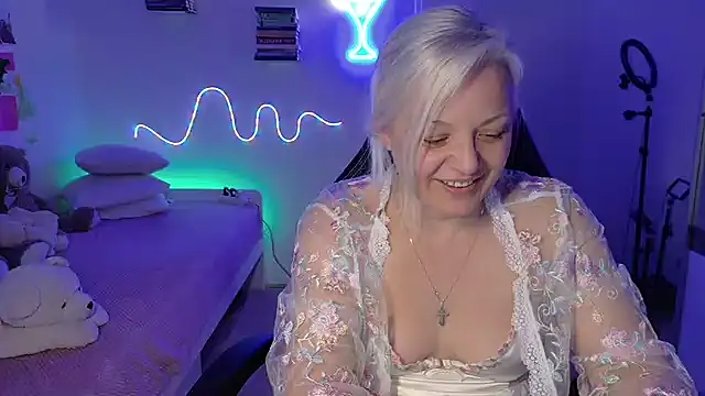 Linsy_Kim: онлайн-секс-чат