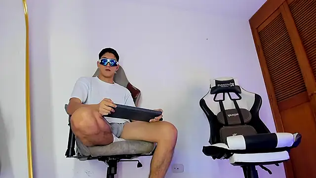 sotooliver3: απευθείας συνομιλία ΧΧΧ