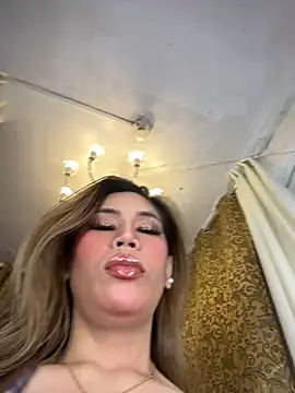 SushiPinayTS Adlı Modelin Canlı XXX Sohbeti