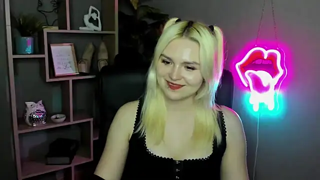 SweetLilyxo: онлайн-секс-чат