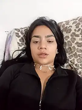 baby-skinnd's Live XXX Chat