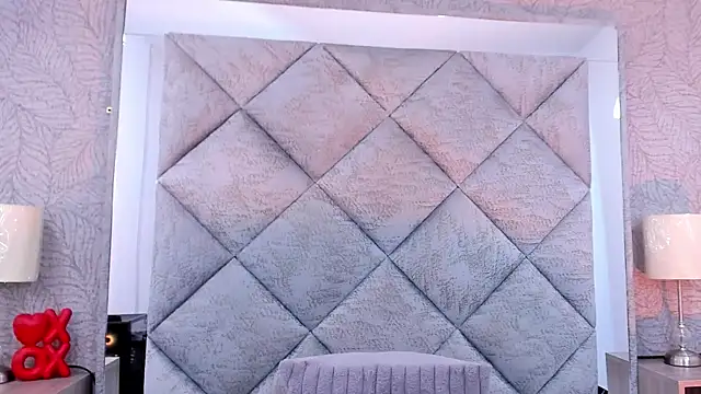 Aaliyah_Vega: онлайн-секс-чат