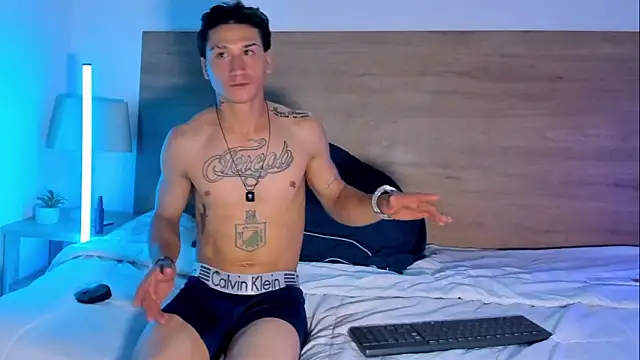 AbaturLopez Webcam show