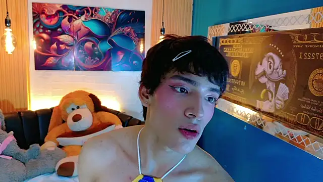 Онлайн чат XXX AlecciaNova