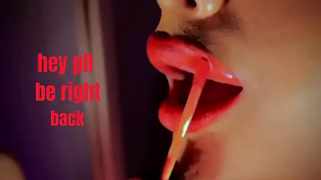 Pertunjukan Kamera Web Mia_Culpa