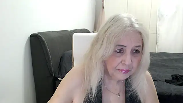 SusiLifeXXX live XXX chat