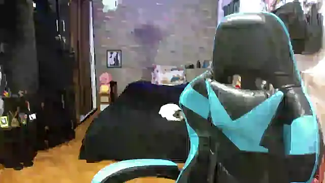 AngelaQueen_ লাইভ XXX চ্যাট