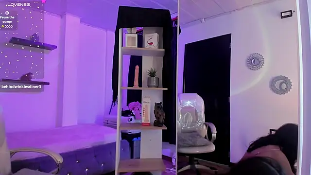 دردشة Miniadelf الجنسية المباشرة