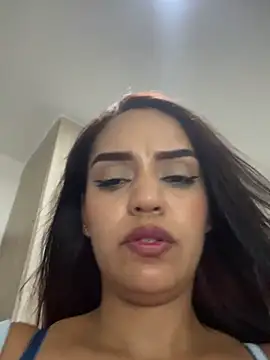 Sara-77 Live XXX-chat