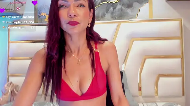 HannaPetit Chat XXX live