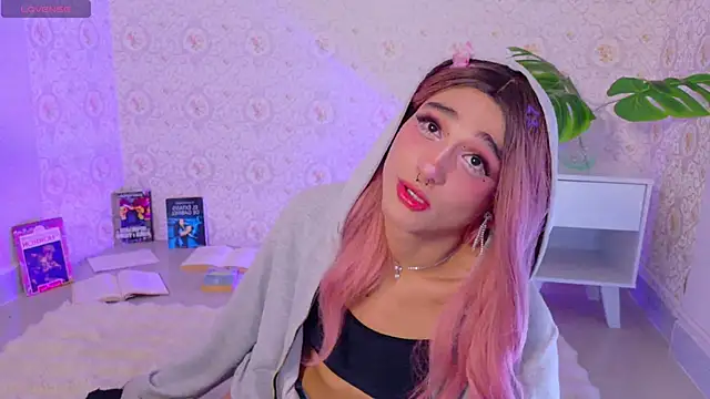 Mikavelvet08 Webcamshow