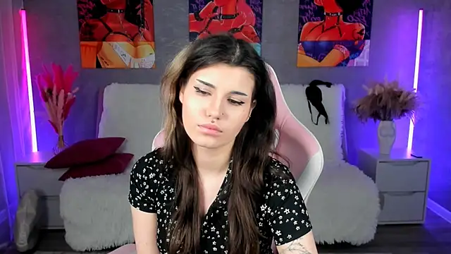 Chatroom XXX en direct de AnoraDark