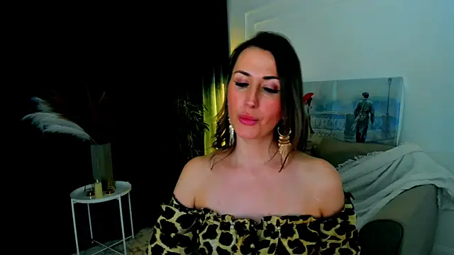 PassionGlow's Live XXX Chat