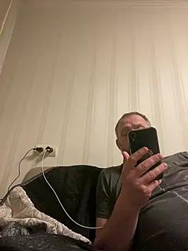 Frosl লাইভ XXX চ্যাট