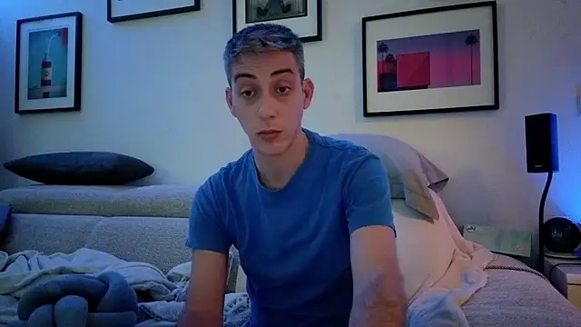 1Hugo1 Show in webcam