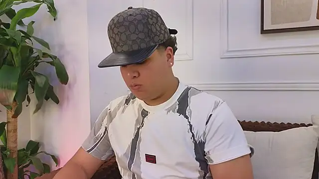 Naim_Bennetsex webkamerás műsora